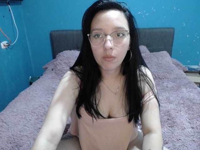 Fotografii Dalillafiore lovense on Play with me I'm at home bored