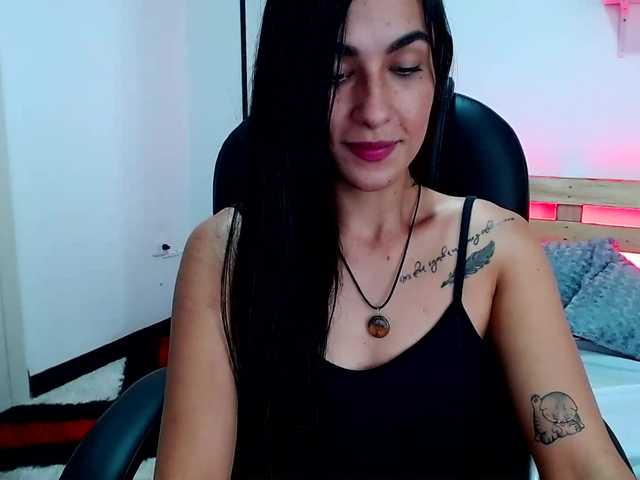 Fotografii DaniGomez7 hi guys i am latingirl, i am #new, i want to play with you #smoke #squirt #dirtytalk