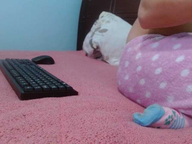 Capturi de ecran de difuzare daniskaqueens