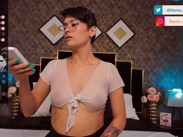Fotografii DannaCartier I'm Danna✨ All requests are full in private(discussed in pm) ❤put love!REMEMBER FOLLOW ME IN IGTW: danna_carter_ #dom #smalltits #schoolgirl #shorthair #teasing remain @remain of @total (PAINTBODY SHOW AT @total) TY FOR YOUR @sofar Tks