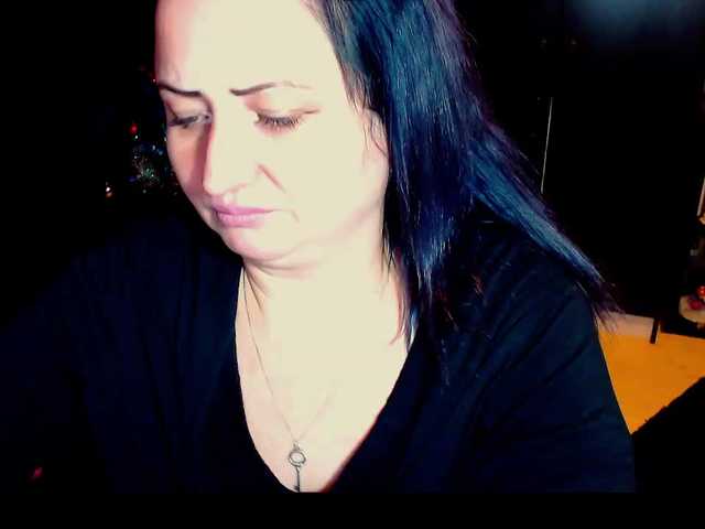 Capturi de ecran de difuzare KinkyDomina