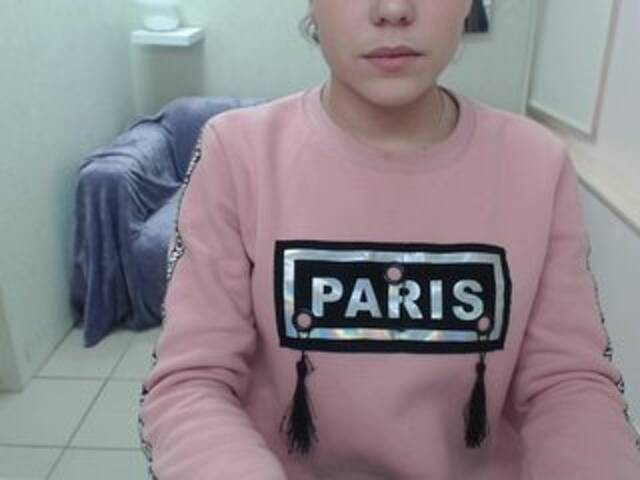 Capturi de ecran de difuzare DashaRu