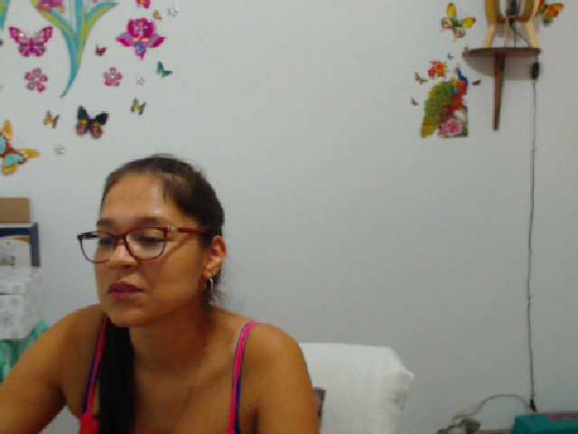 Capturi de ecran de difuzare DEEPTHROATHOT