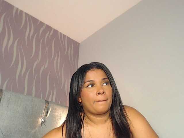 Capturi de ecran de difuzare DeniseMoca