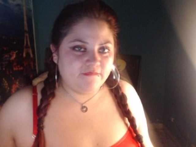 Capturi de ecran de difuzare DevilryKatty