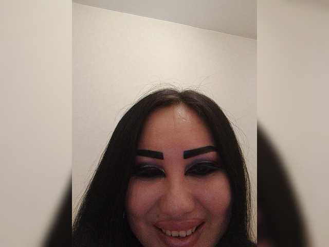 Capturi de ecran de difuzare DiamondKey