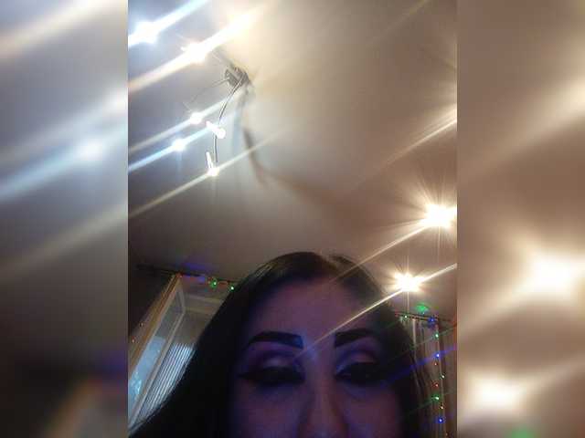 Capturi de ecran de difuzare DiamondKey