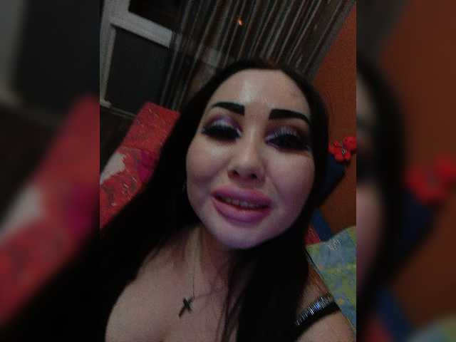 Capturi de ecran de difuzare DiamondKey