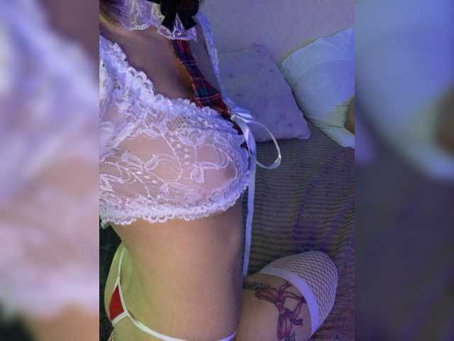 Capturi de ecran de difuzare DimandSasha