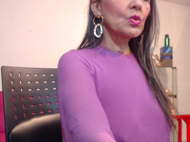 Capturi de ecran de difuzare SquirtNstyGrl