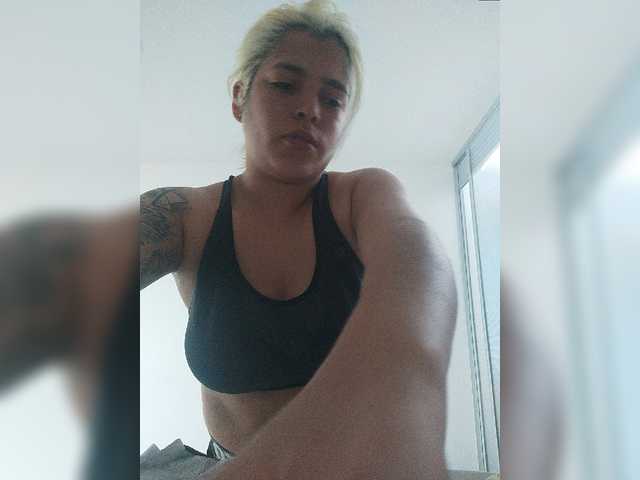 Capturi de ecran de difuzare DirtyTeens18