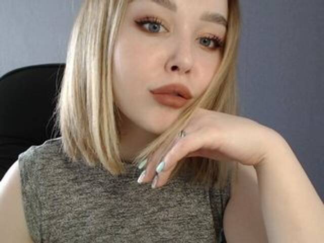 Capturi de ecran de difuzare -KItIn-