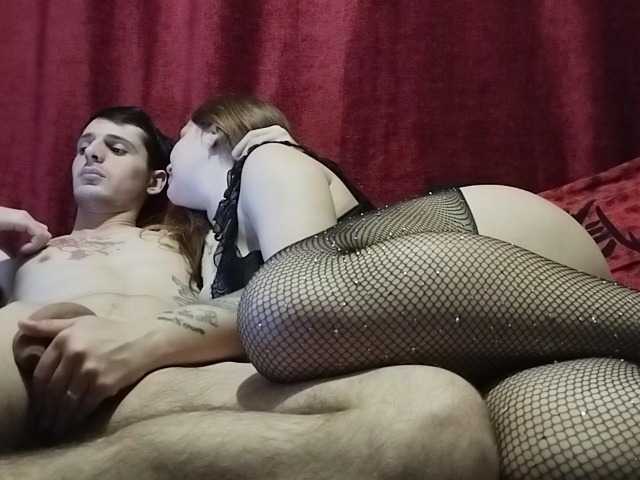 Capturi de ecran de difuzare Double-Desire