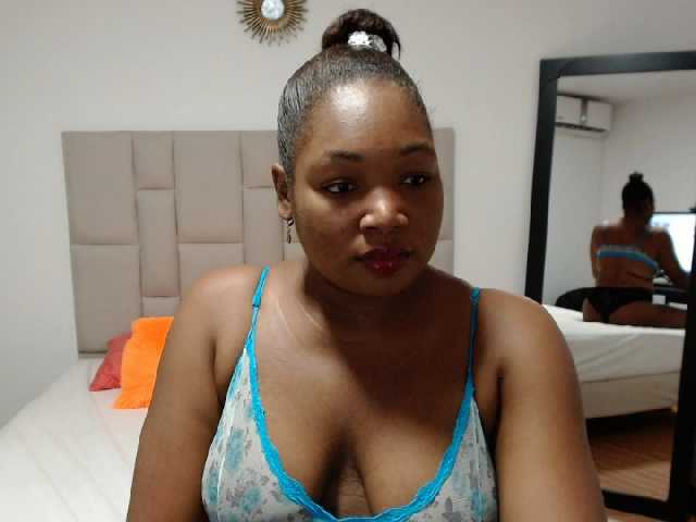 Fotografii EbonyCamille I wanna be full naked for youou! 199, we are 142 tokens closer!