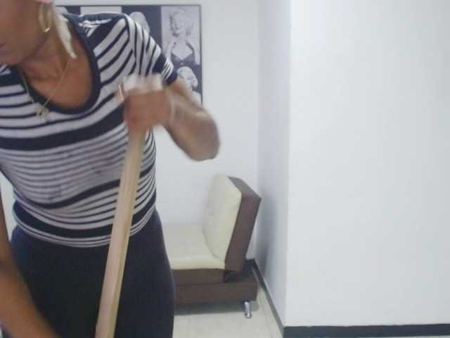 Capturi de ecran de difuzare ebonymilf84