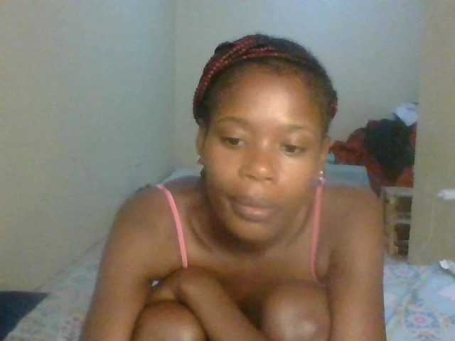 Capturi de ecran de difuzare EbonyNje