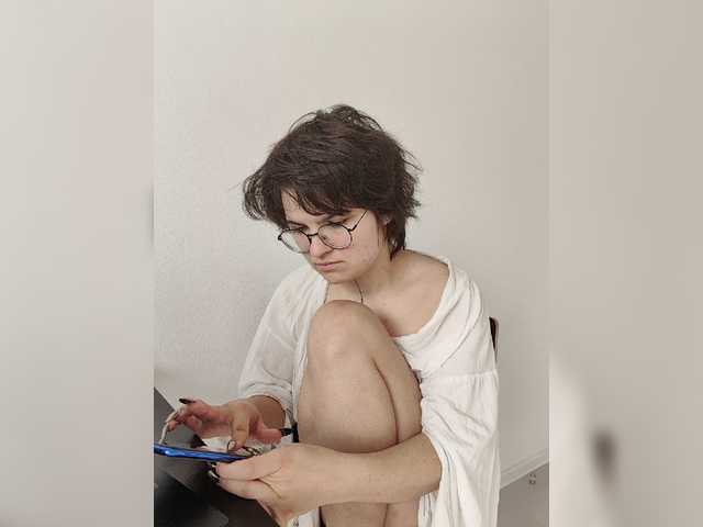 Capturi de ecran de difuzare Ego_Lilit