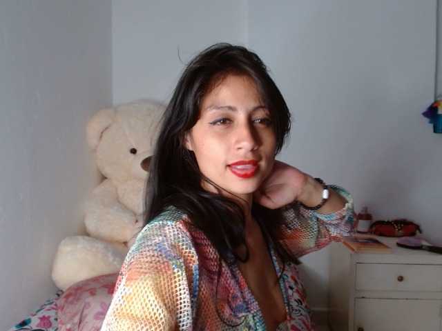 Capturi de ecran de difuzare EilynFire