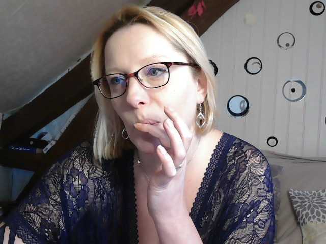 Capturi de ecran de difuzare EleannaRose