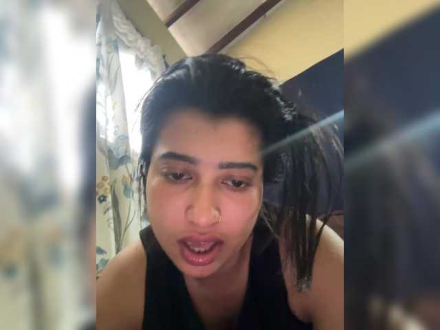 Capturi de ecran de difuzare NikyShwan