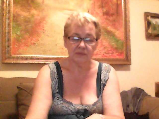 Capturi de ecran de difuzare ElegantBlonda