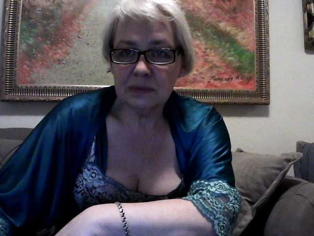 Capturi de ecran de difuzare ElegantBlonda