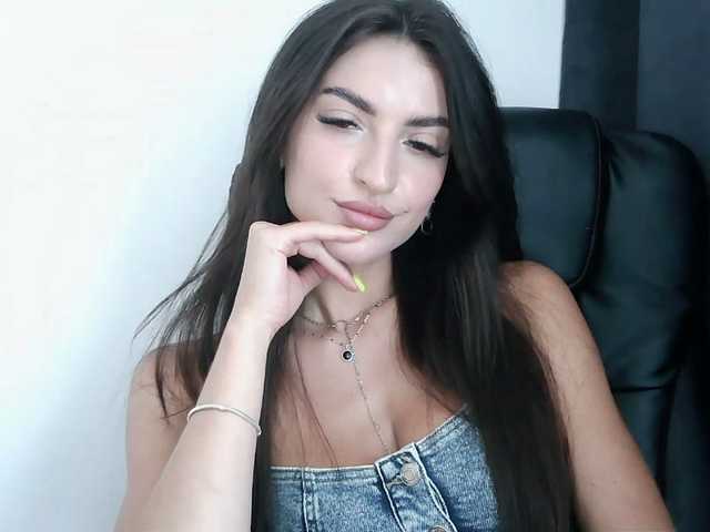 Capturi de ecran de difuzare ElenaPretty