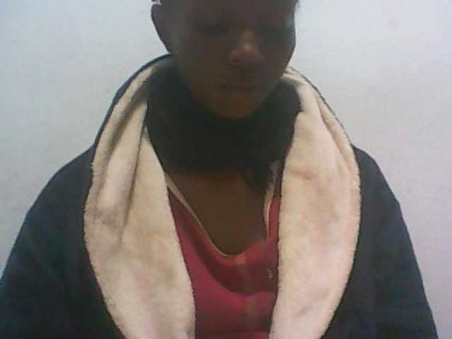 Capturi de ecran de difuzare ElianeXhot