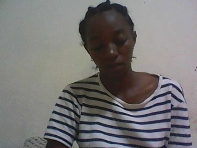 Capturi de ecran de difuzare ElianeXhot