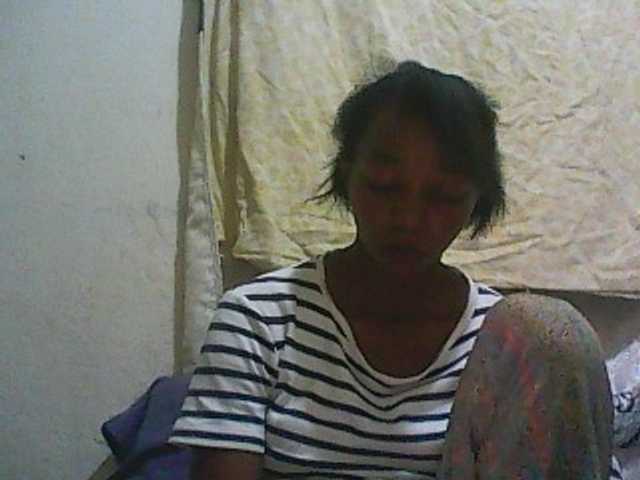 Capturi de ecran de difuzare ElianeXhot