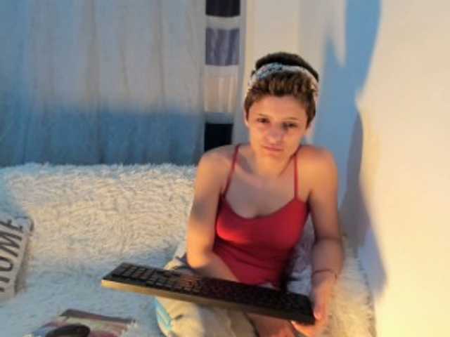 Capturi de ecran de difuzare EllaRose29