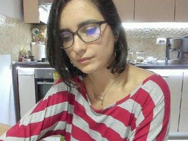 Capturi de ecran de difuzare Ellarouge