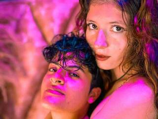 Chat video erotic MiaAndAlex