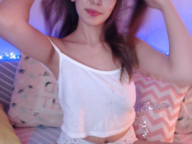 Capturi de ecran de difuzare Emaryn