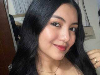 Chat video erotic Emi-latingirl