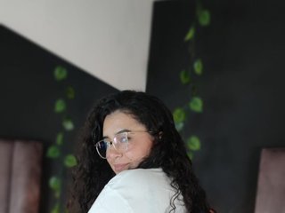 Chat video erotic Emiilyy-gomez
