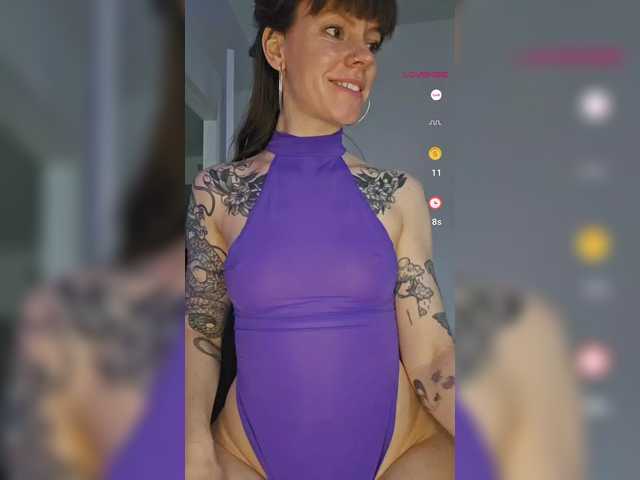 Capturi de ecran de difuzare EmilieEdelana