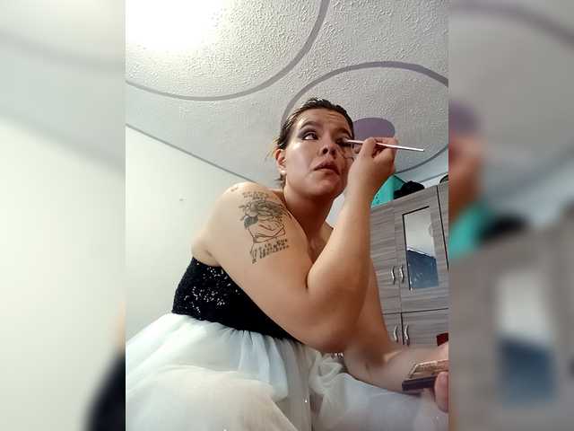 Capturi de ecran de difuzare Emily-510