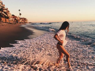 Chat video erotic Emily-64