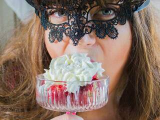 Chat video erotic Emily-BOOBS-