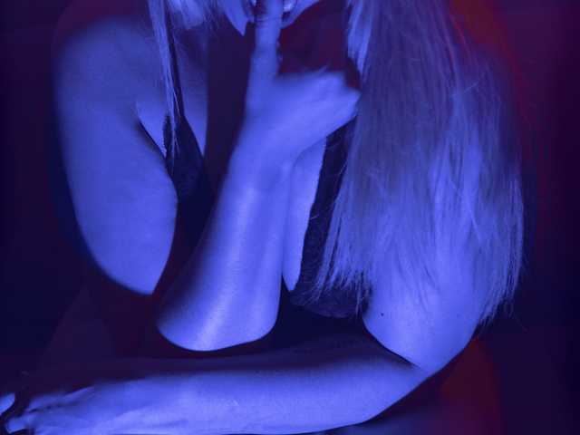 Fotografie a profilului Emily-Zoy