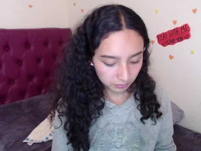 Capturi de ecran de difuzare Emily08