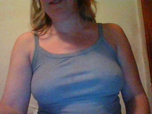 Capturi de ecran de difuzare Emilylyn