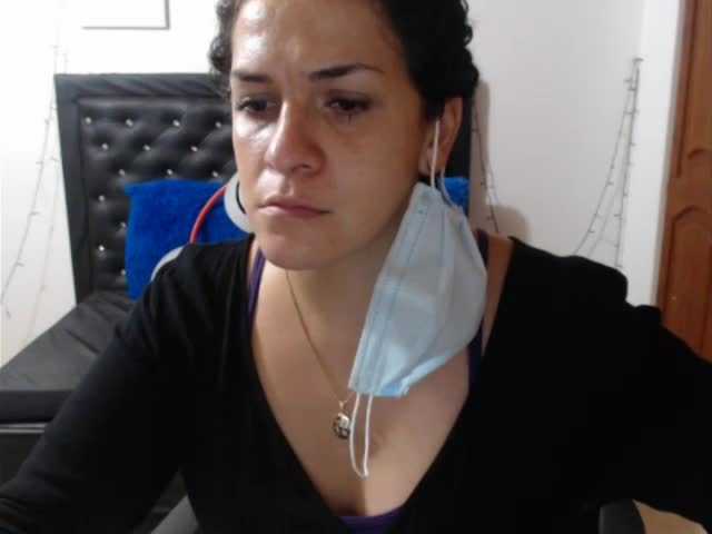 Capturi de ecran de difuzare EmmaCharlotte