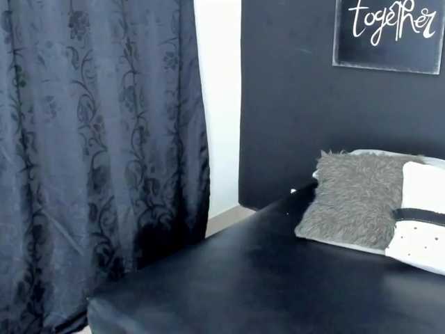 Fotografii EmmaCole 642 make me feel so good, when i m very wet i show you my pussy --- instant and multysquirt in goal