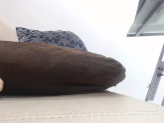 Capturi de ecran de difuzare EmmaNigth