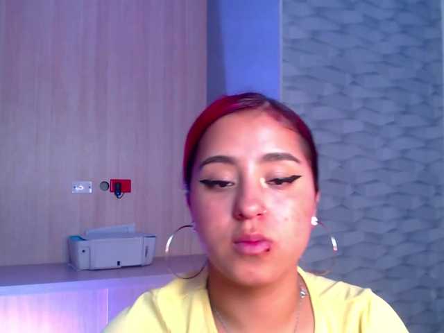 Capturi de ecran de difuzare EmmaPalmer