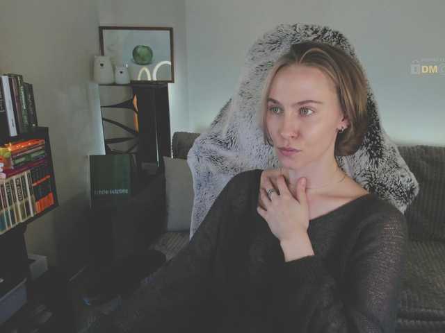 Capturi de ecran de difuzare Adamova_Eva