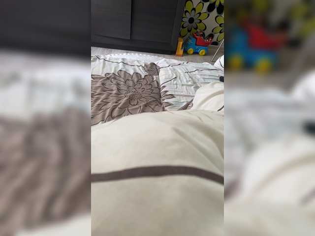 Capturi de ecran de difuzare AngelLadyEva