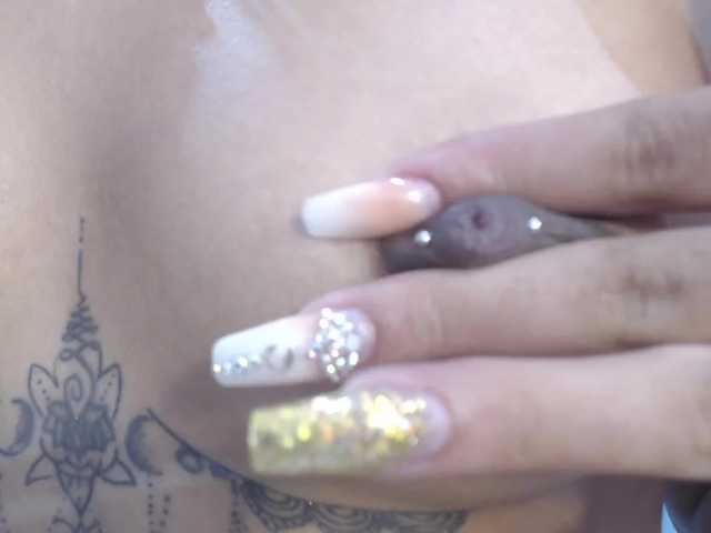 Capturi de ecran de difuzare evalovely